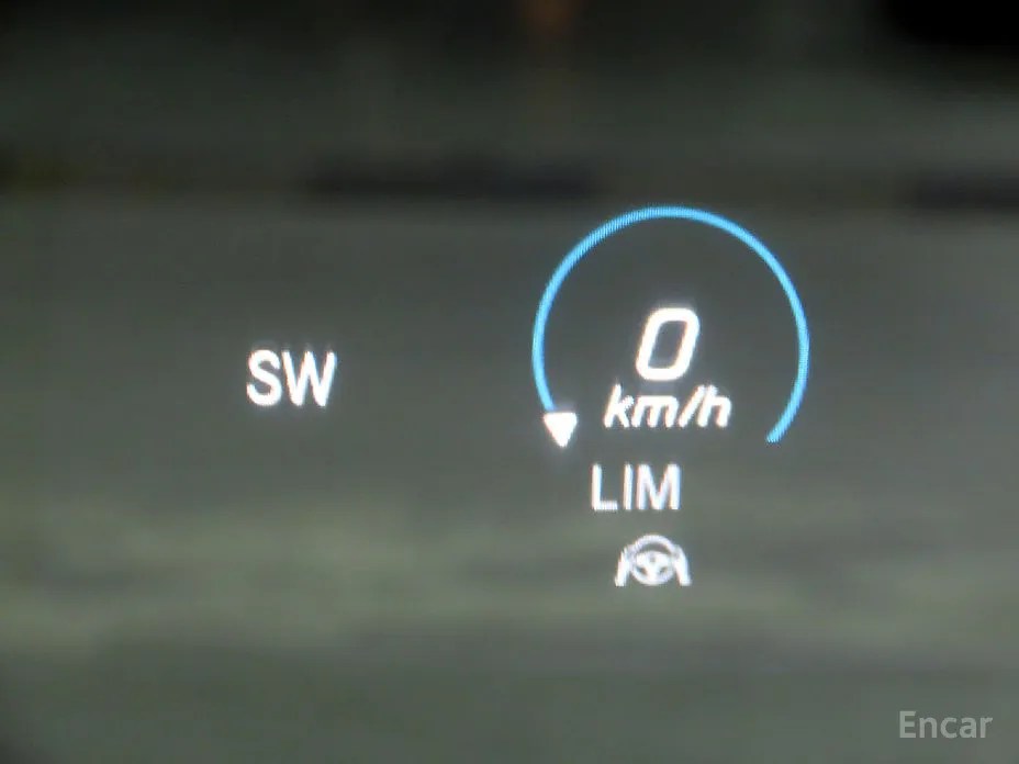 Фото 16 - Mercedes-Benz E-Class