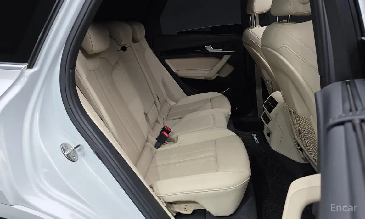 Фото 12 - Audi Q5