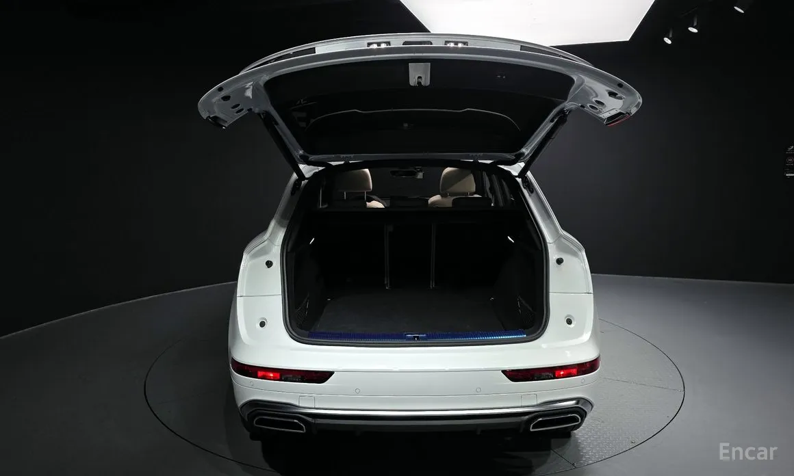 Фото 20 - Audi Q5