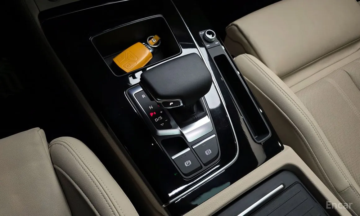 Фото 9 - Audi Q5