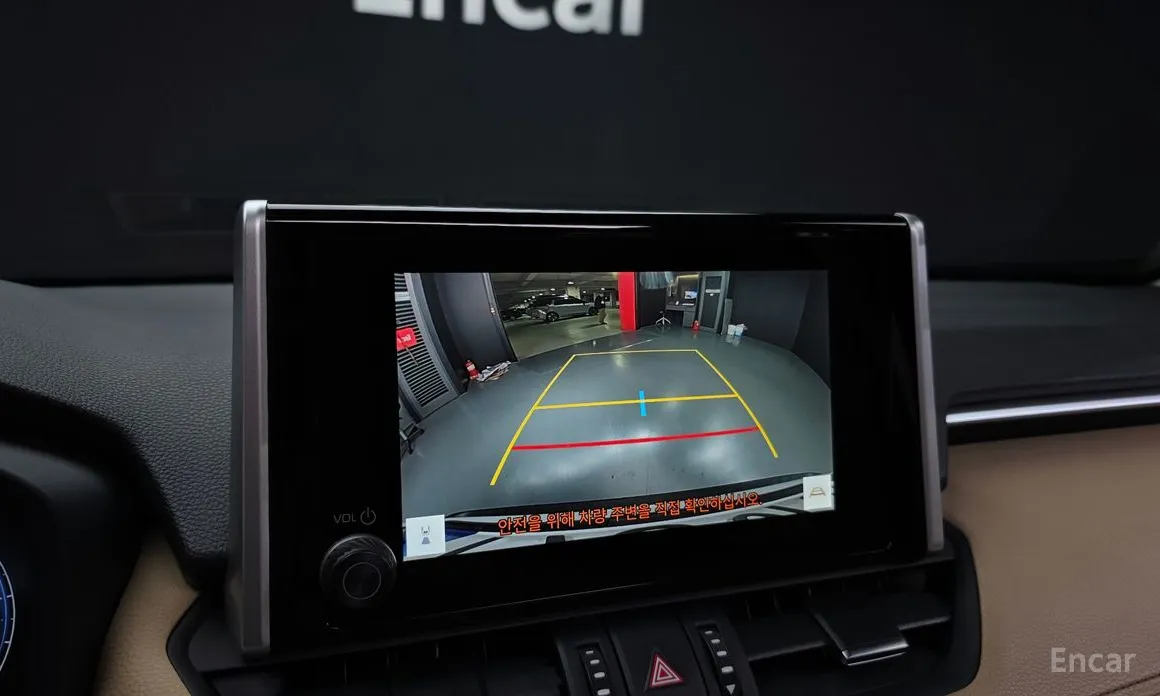 Фото 15 - Toyota RAV4