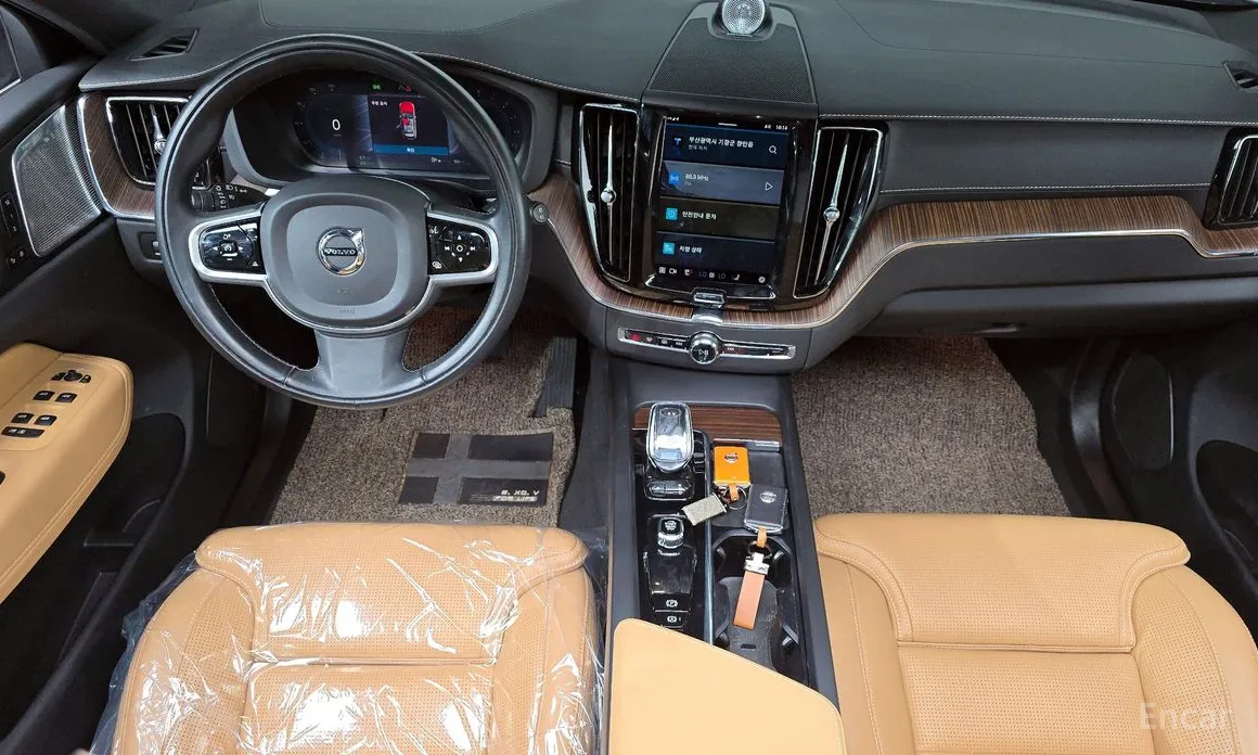 Фото 7 - Volvo XC60
