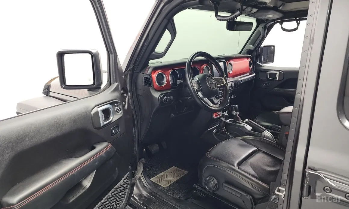 Фото 10 - Jeep Wrangler