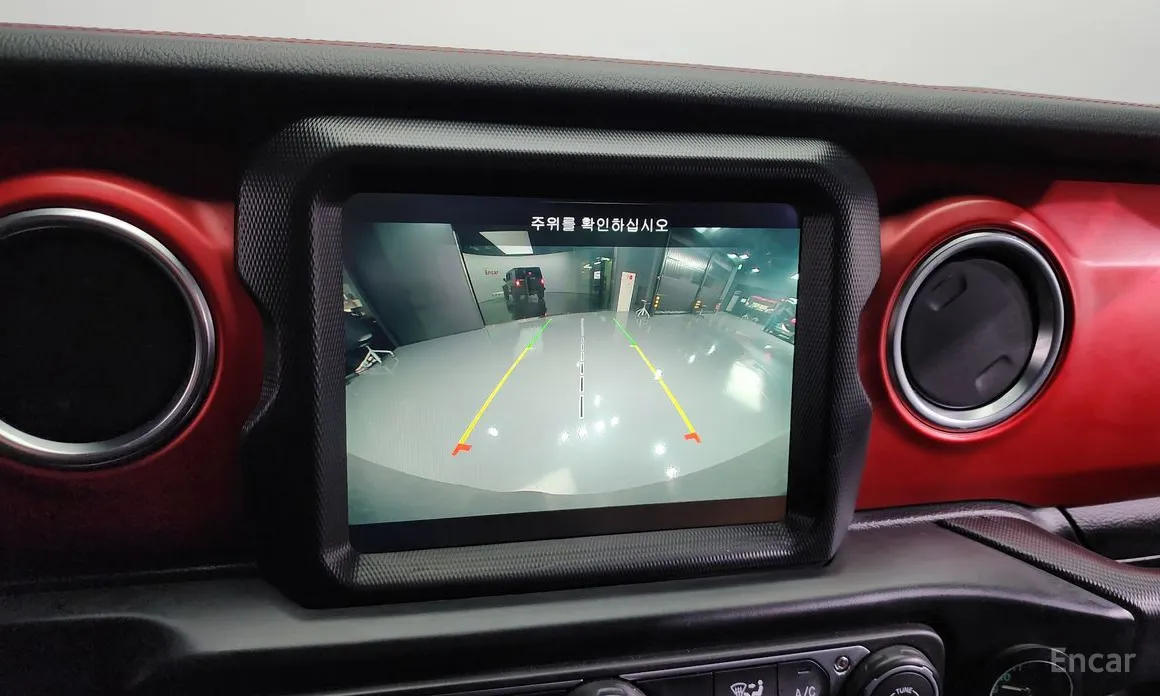 Фото 15 - Jeep Wrangler