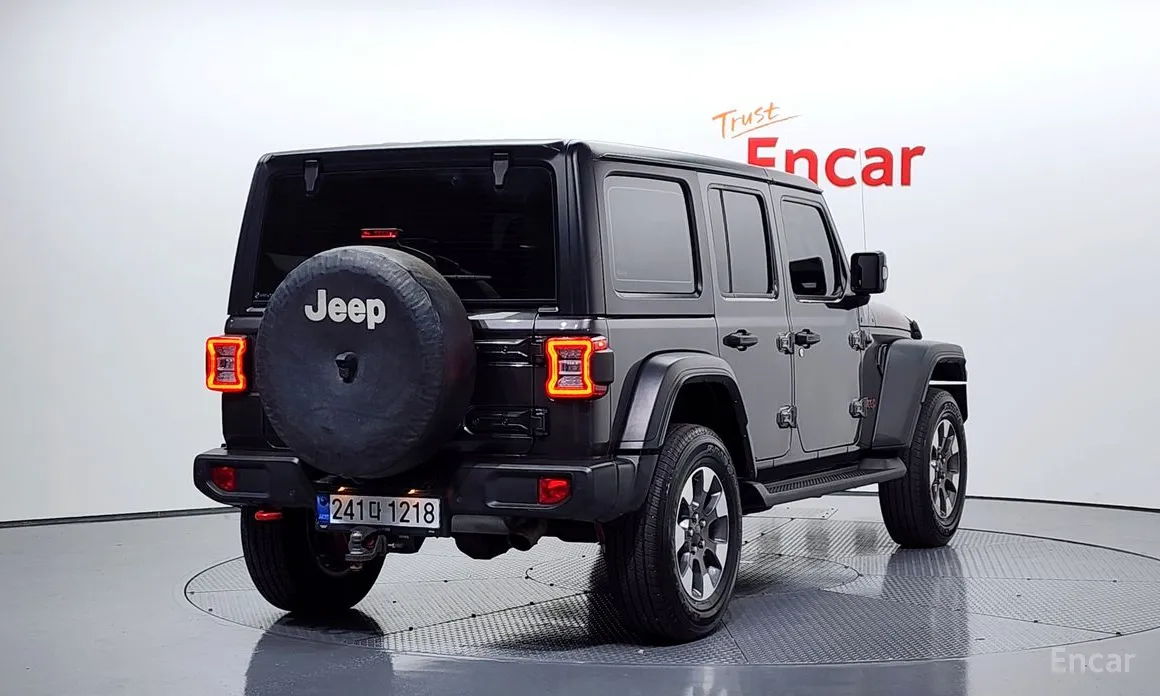 Фото 2 - Jeep Wrangler