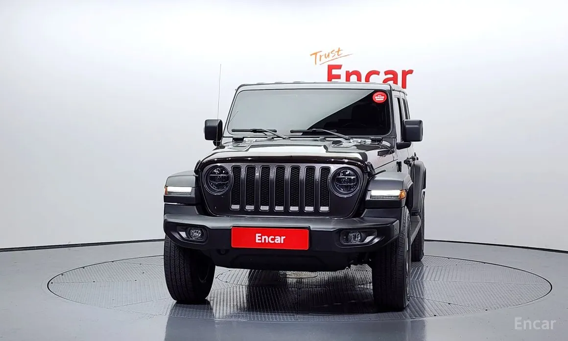 Фото 3 - Jeep Wrangler