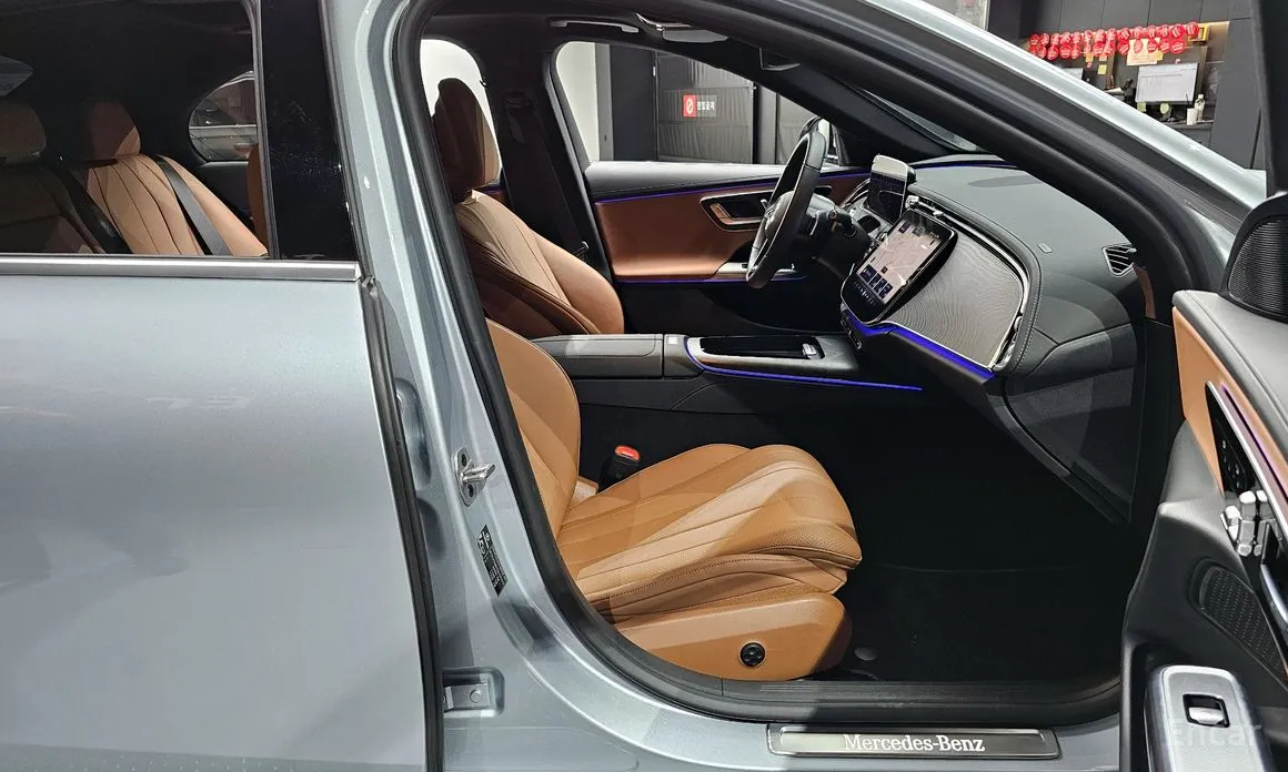 Фото 10 - Mercedes-Benz E-Class