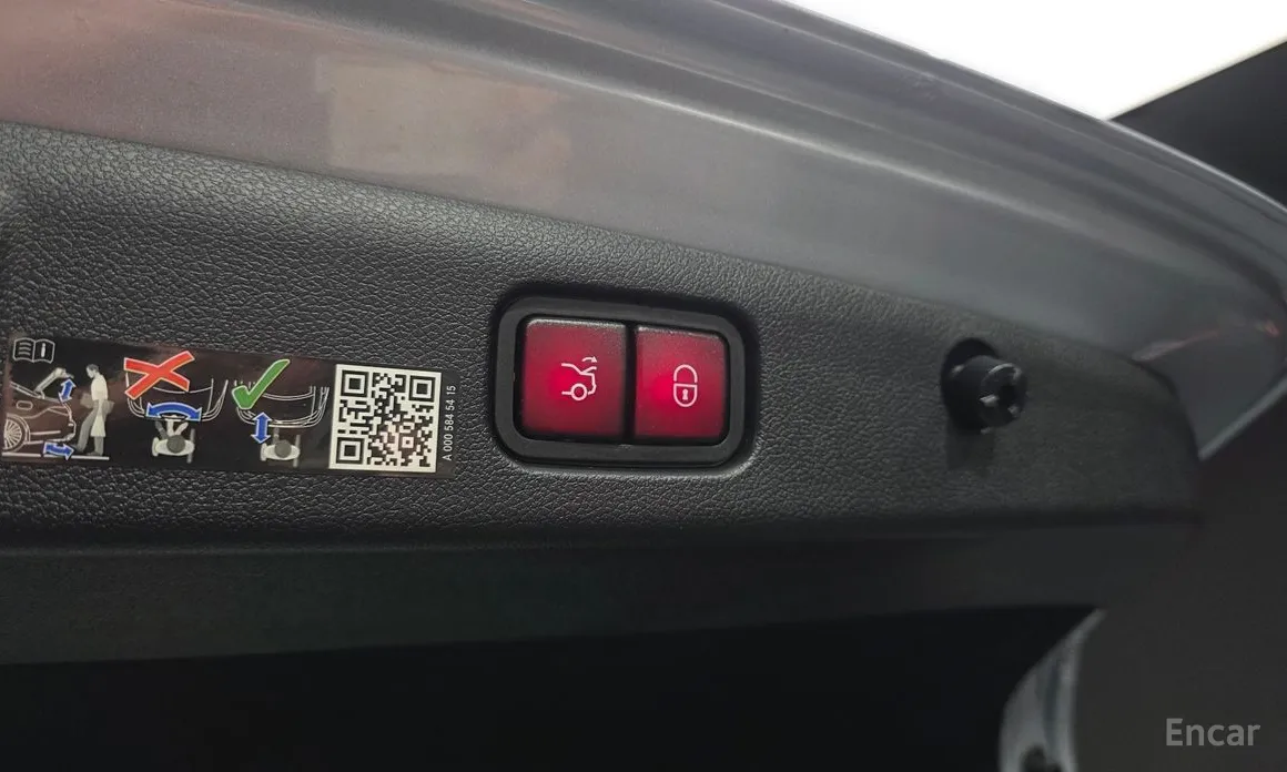 Фото 20 - Mercedes-Benz E-Class