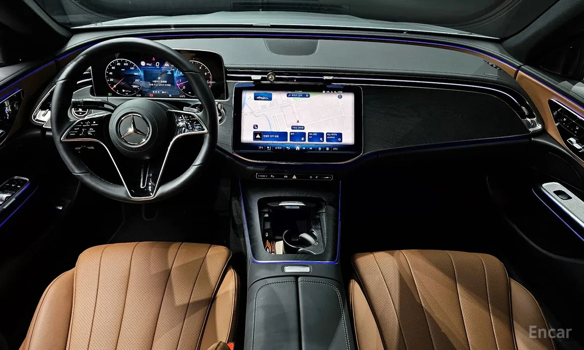 Фото 7 - Mercedes-Benz E-Class