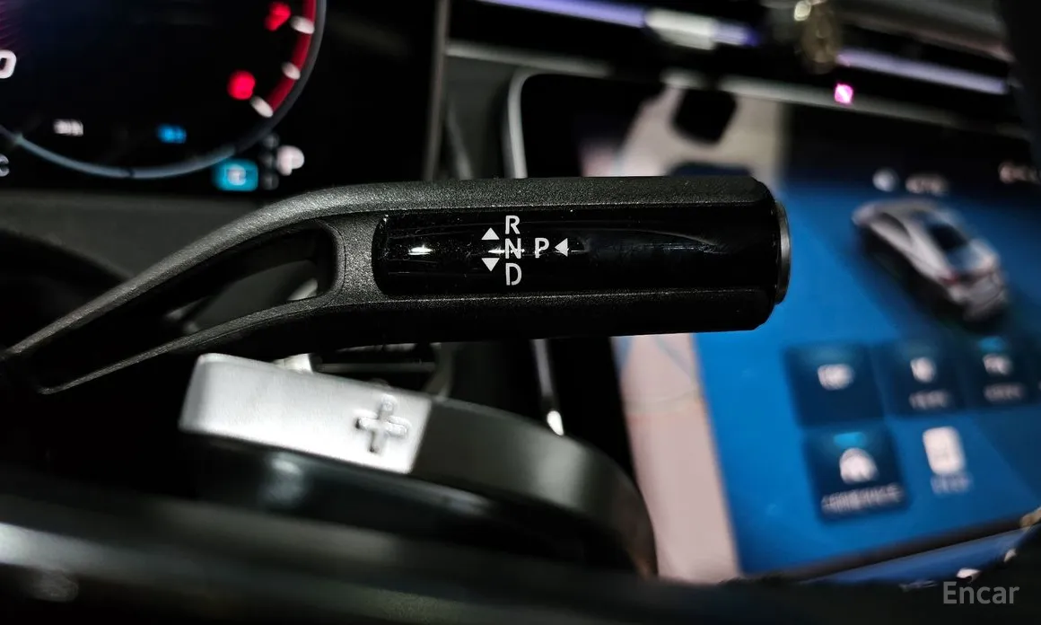 Фото 9 - Mercedes-Benz E-Class