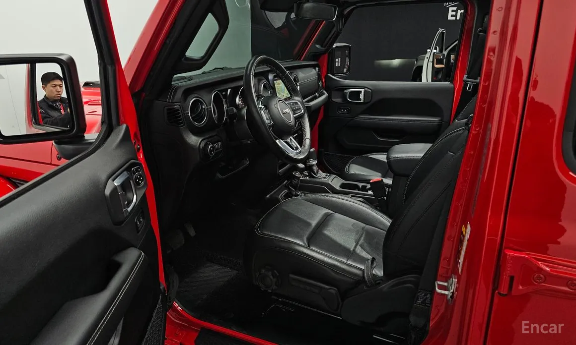 Фото 11 - Jeep Wrangler