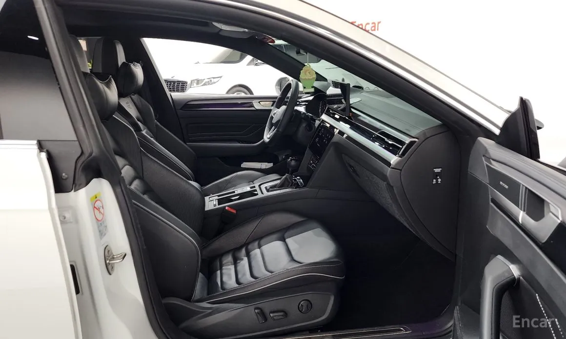 Photo 11 - Volkswagen Arteon