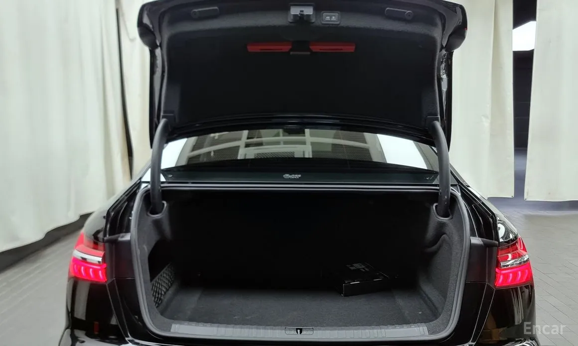 Фото 20 - Audi A6