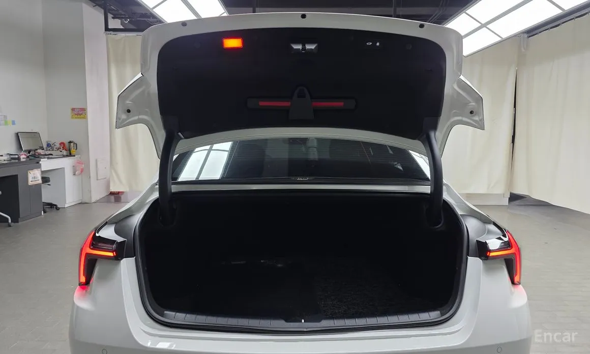 Фото 20 - Kia K8