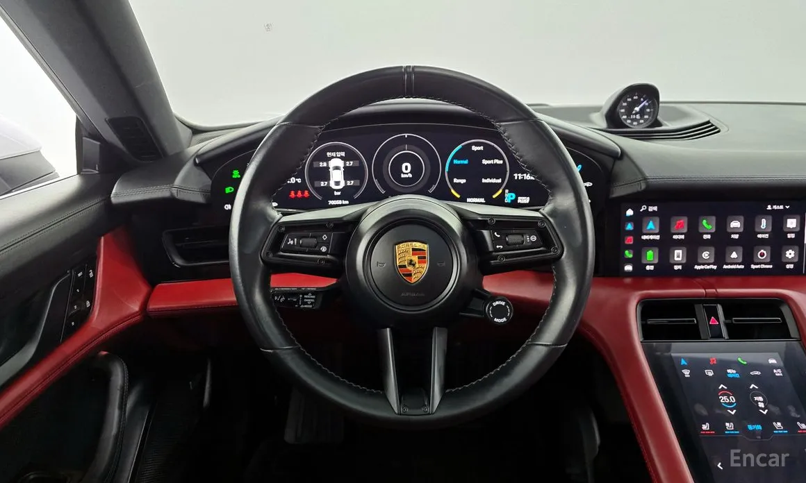 Фото 13 - Porsche Taycan