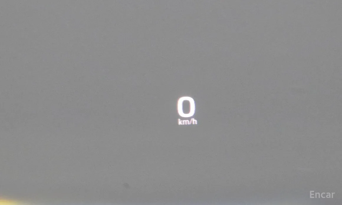 Фото 17 - Porsche Taycan