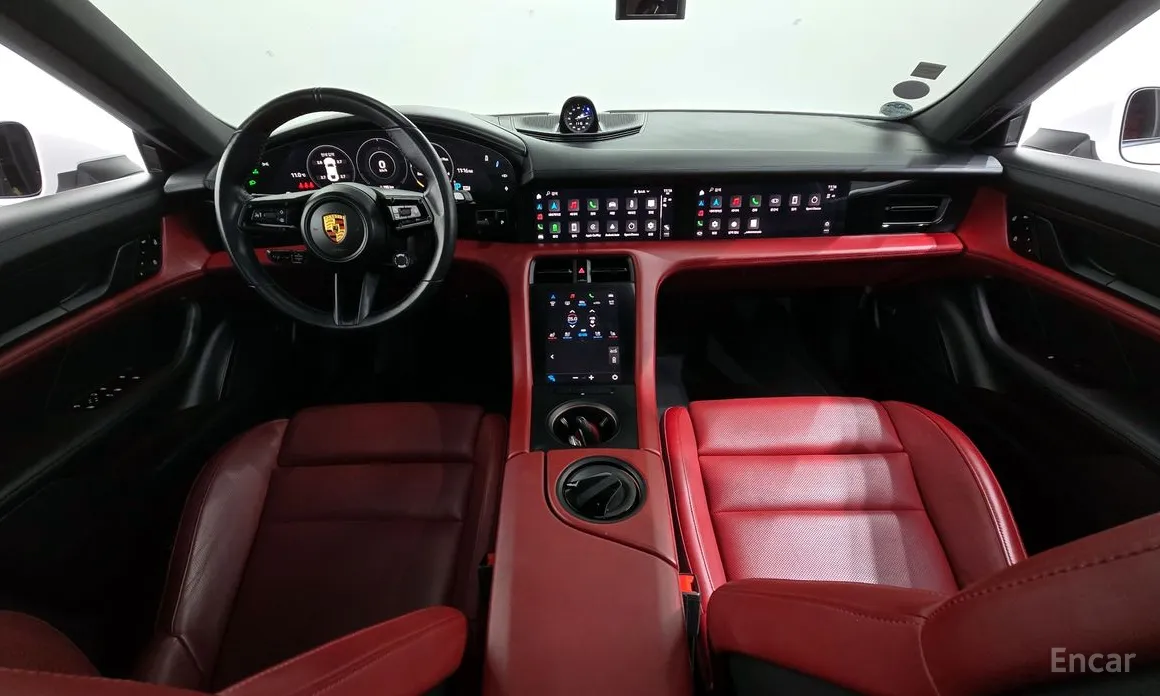 Фото 7 - Porsche Taycan