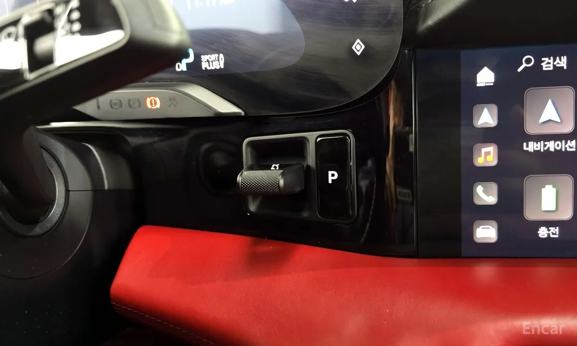 Фото 9 - Porsche Taycan