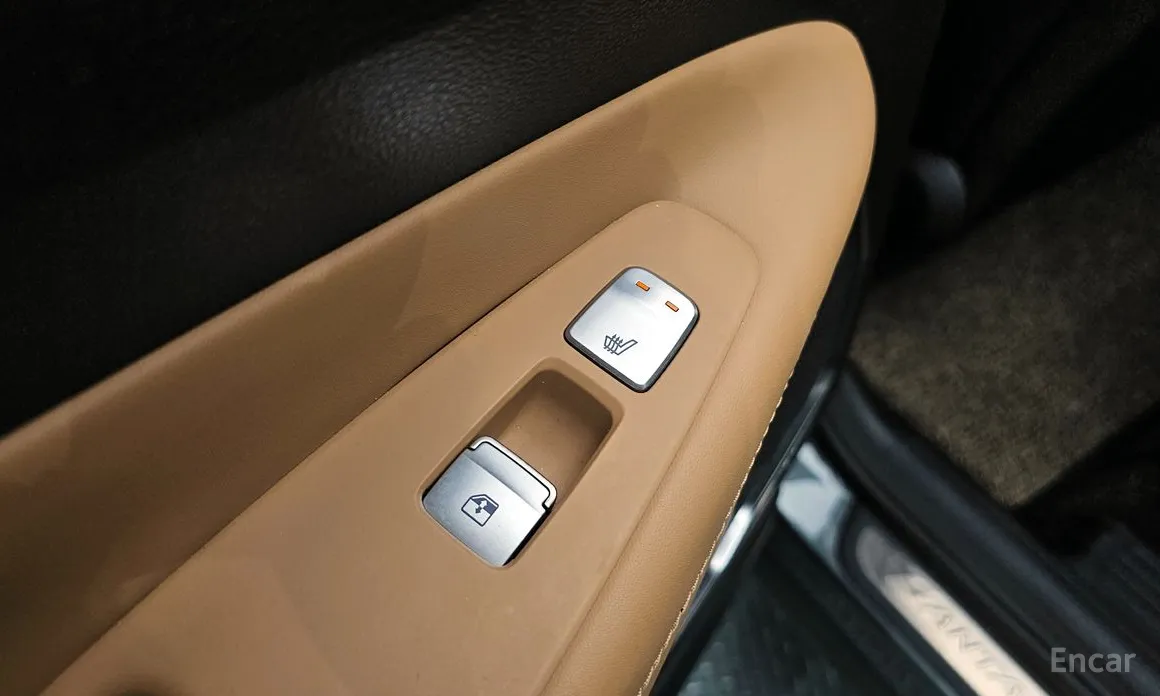 Zdjęcie 19 - Hyundai Santa Fe
