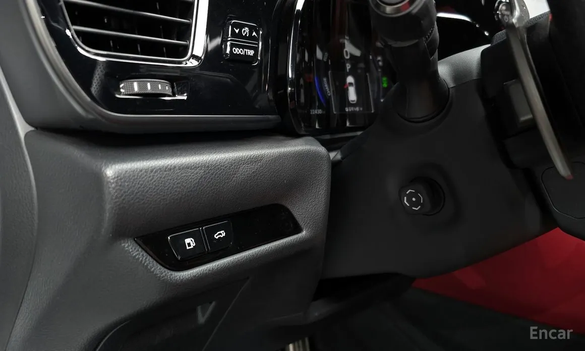 Фото 17 - Lexus NX