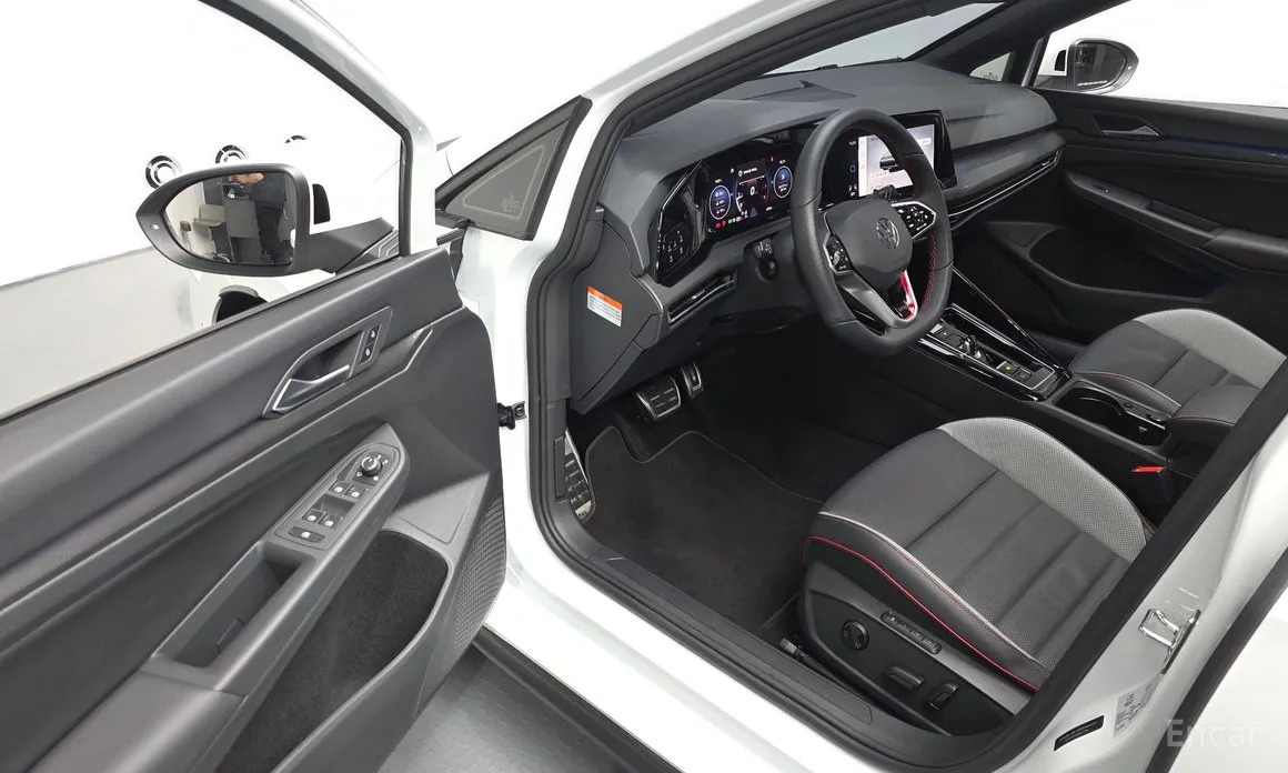 Фото 11 - Volkswagen Golf