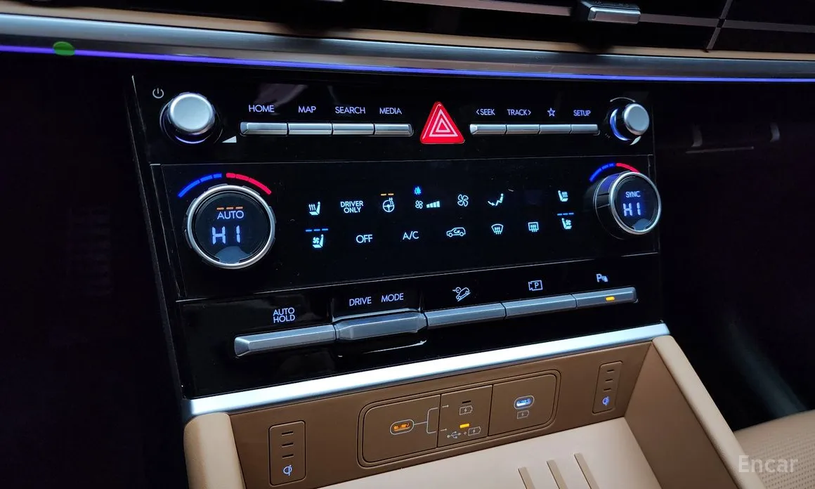 Фото 17 - Hyundai Santa Fe