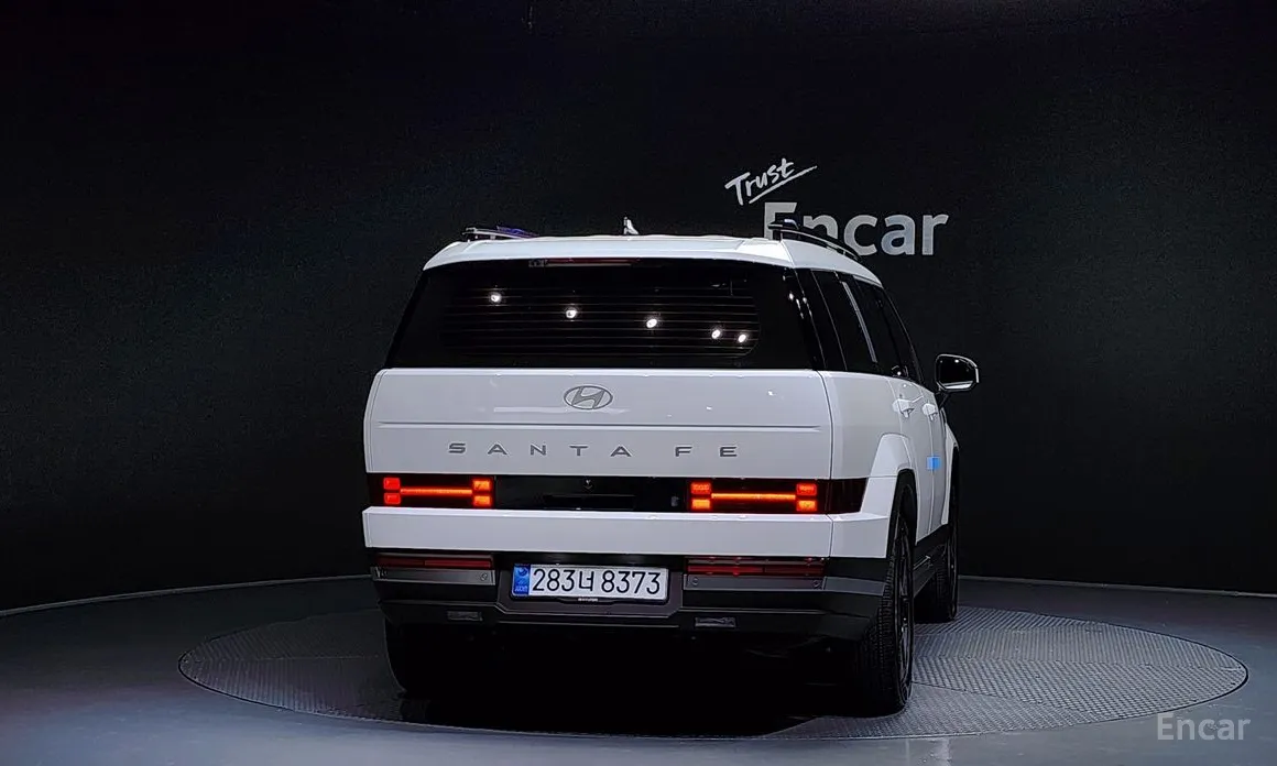 Фото 4 - Hyundai Santa Fe