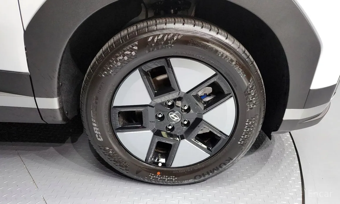 Фото 5 - Hyundai Santa Fe