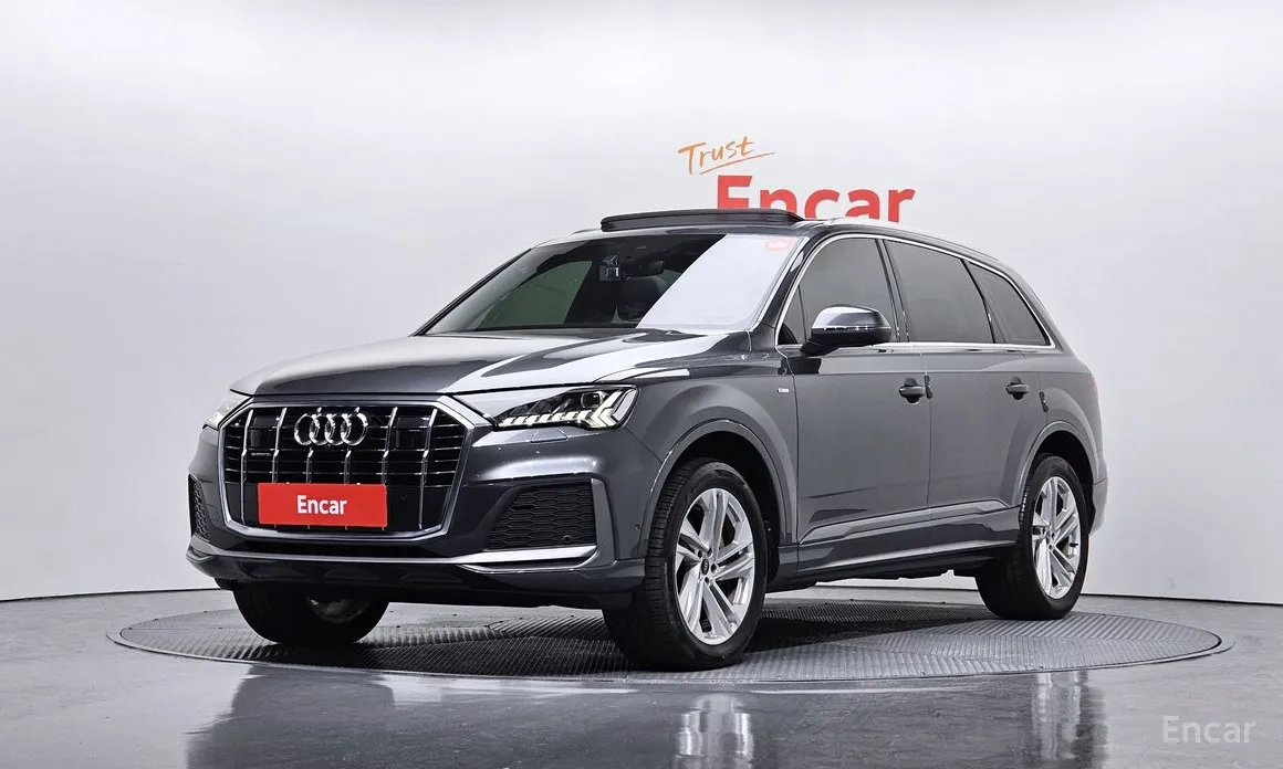 Фото 1 - Audi Q7