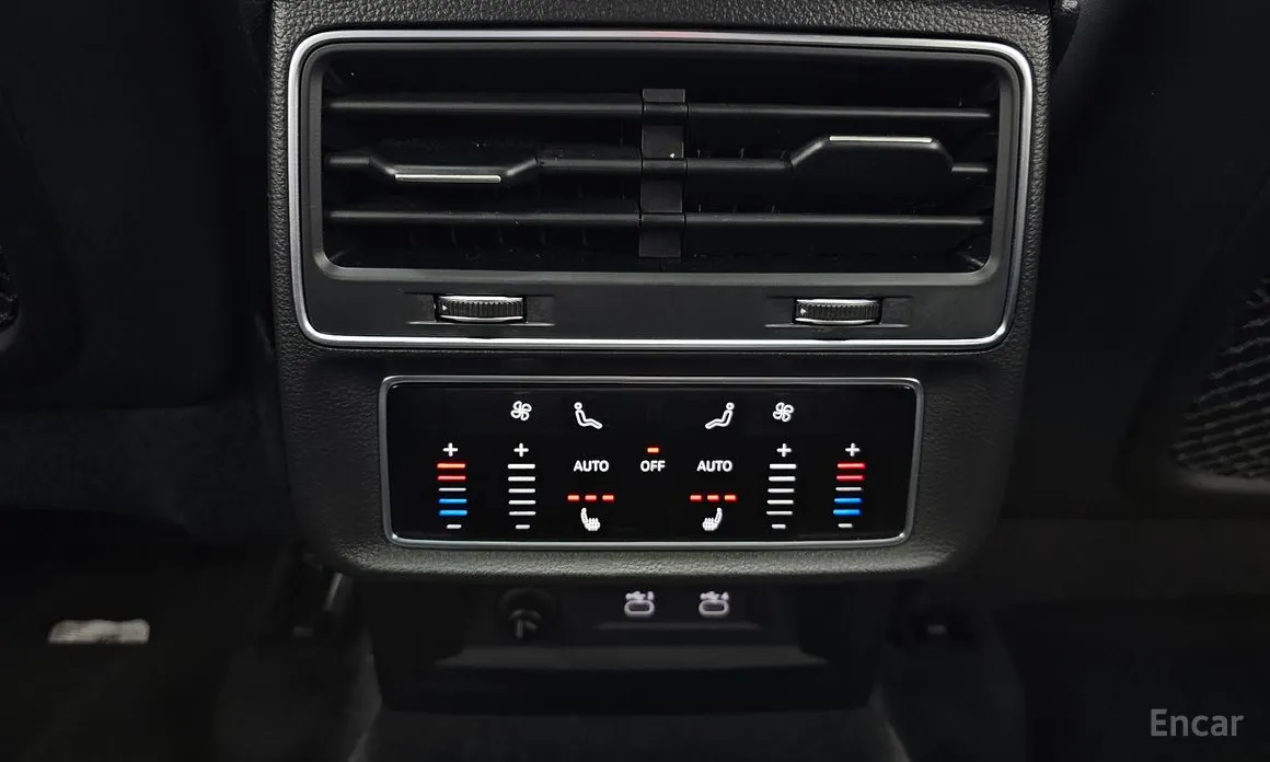 Фото 18 - Audi Q7