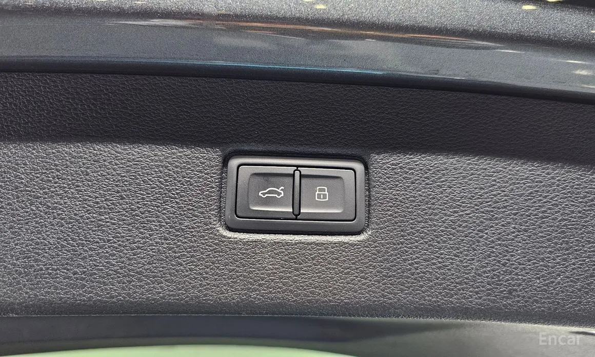 Фото 20 - Audi Q7