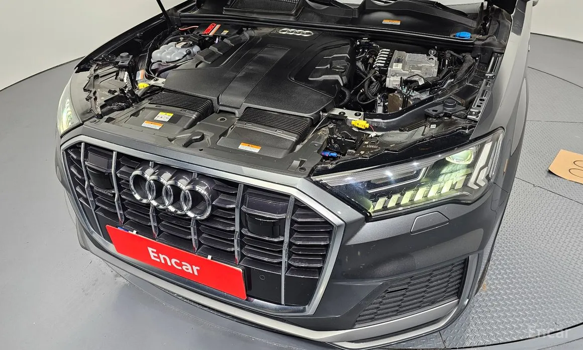 Фото 6 - Audi Q7