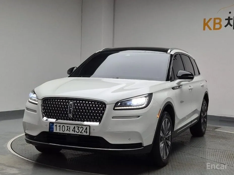 Фото 1 - Lincoln Corsair