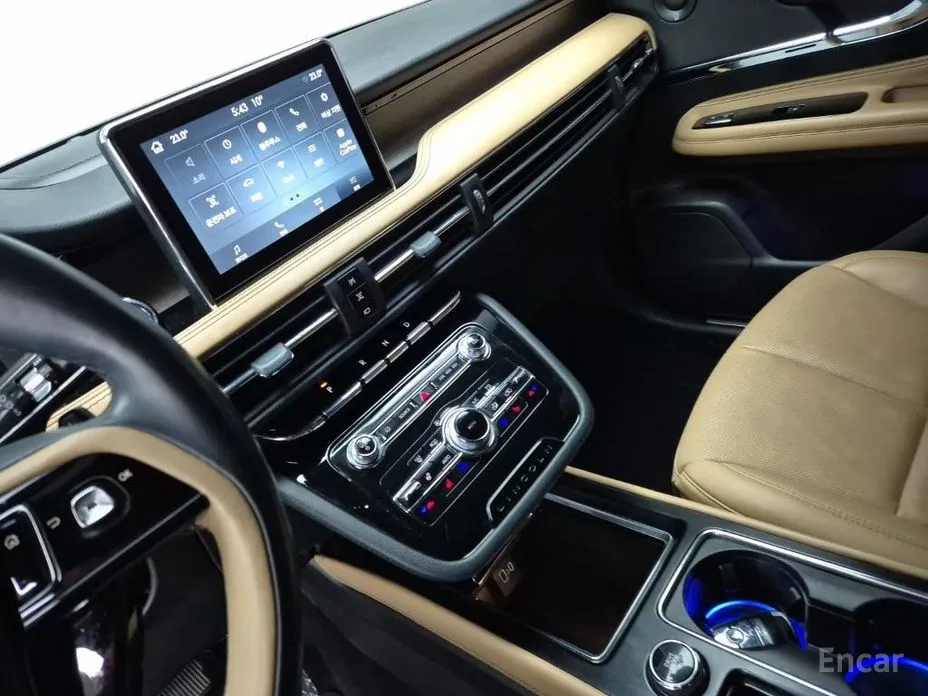 Фото 13 - Lincoln Corsair