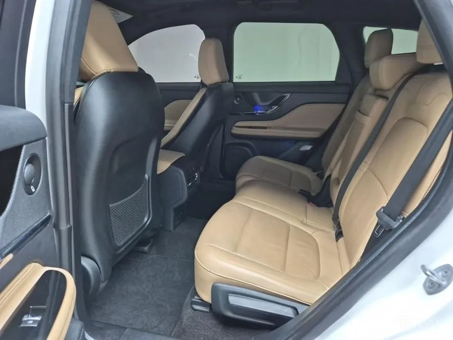 Фото 6 - Lincoln Corsair