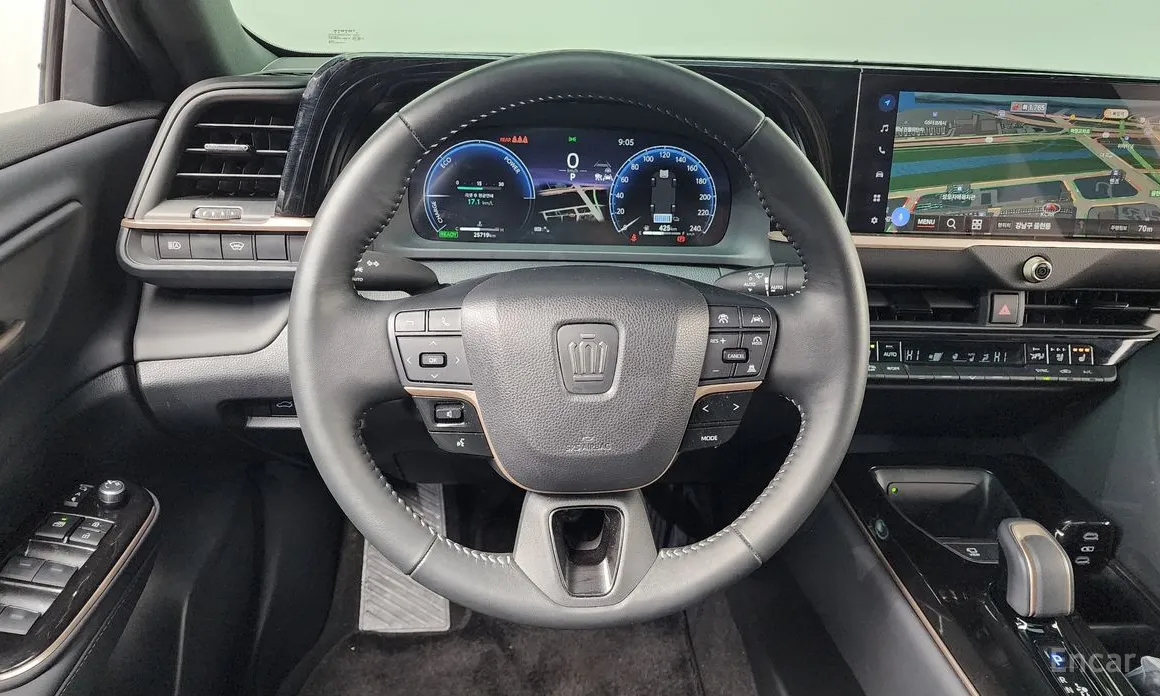 Фото 13 - Toyota Crown