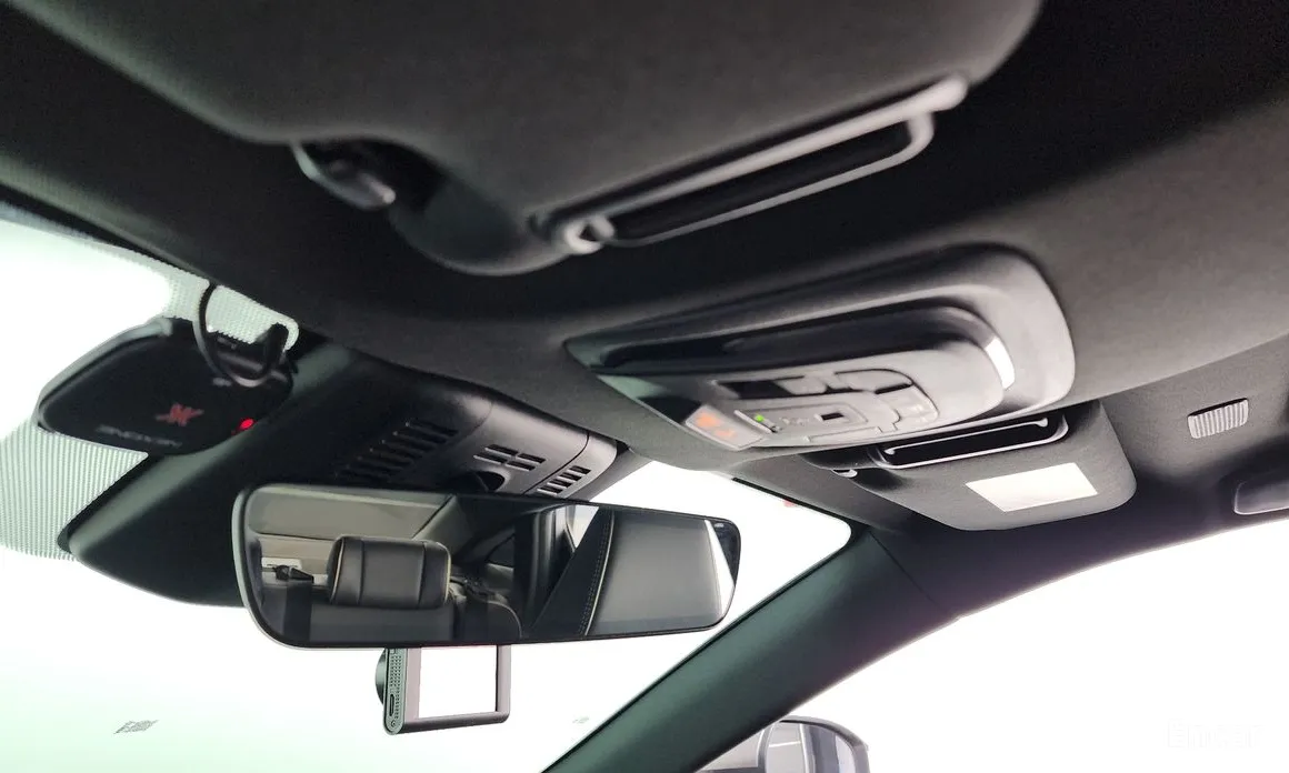 Фото 17 - Toyota Crown