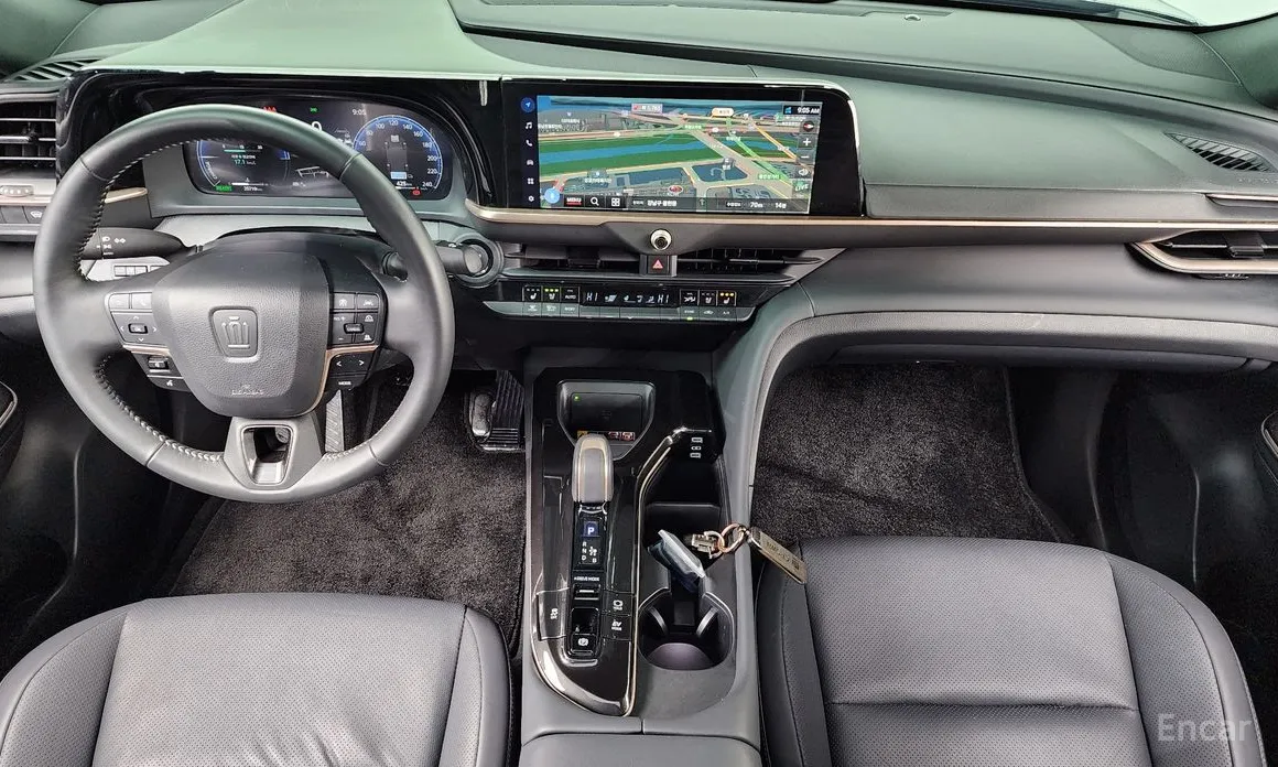 Фото 7 - Toyota Crown