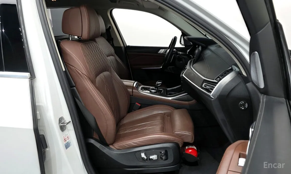 Фото 11 - BMW X7