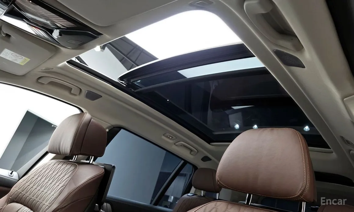 Фото 18 - BMW X7