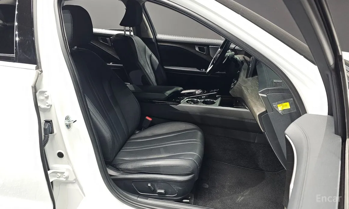 Фото 12 - Kia K8