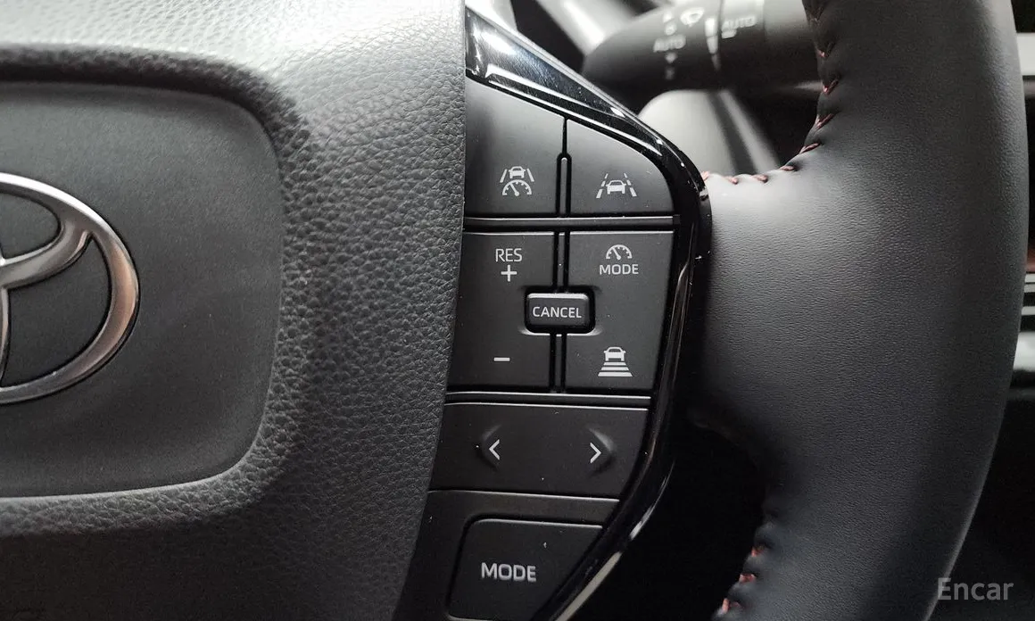 Фото 18 - Toyota Prius