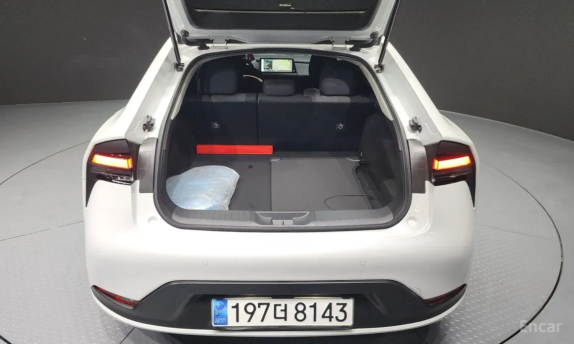 Фото 20 - Toyota Prius