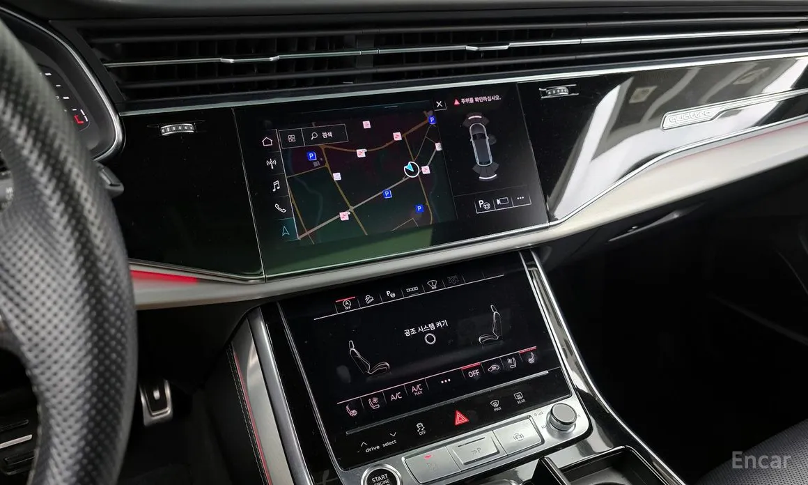 Фото 14 - Audi Q8