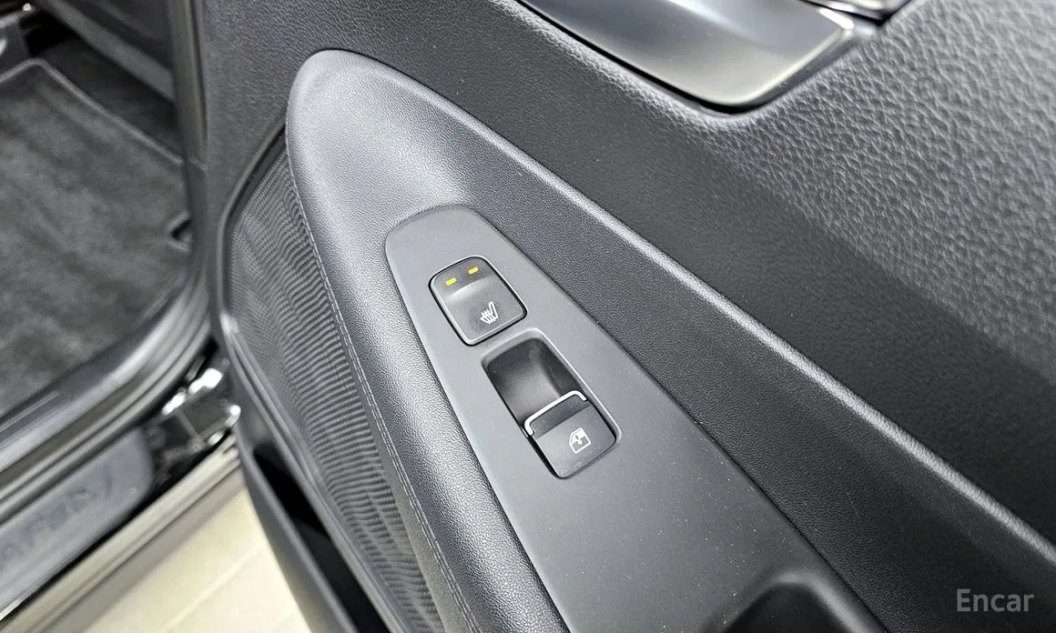 Фото 18 - Hyundai Santa Fe