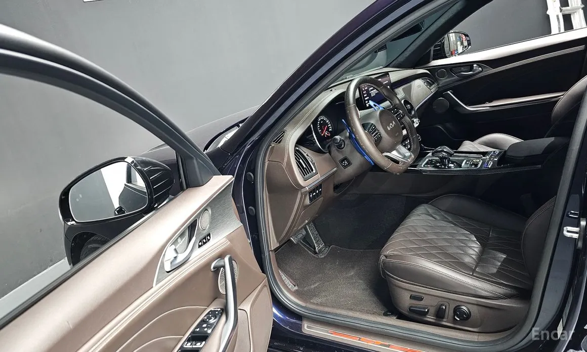 Фото 10 - Kia Stinger