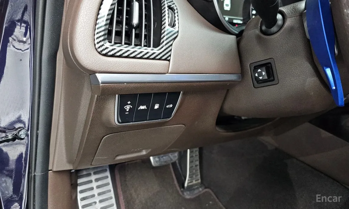 Фото 16 - Kia Stinger