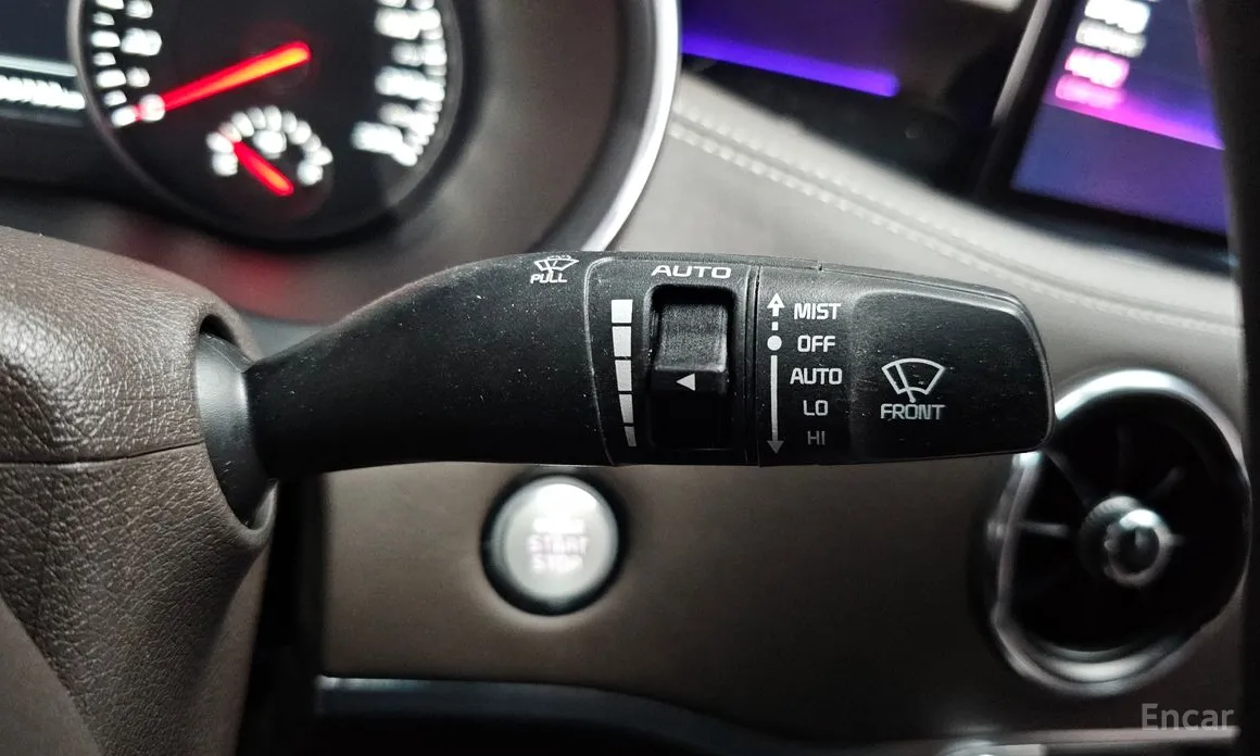 Фото 17 - Kia Stinger