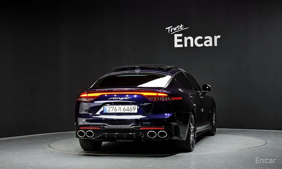 Фото 4 - Kia Stinger