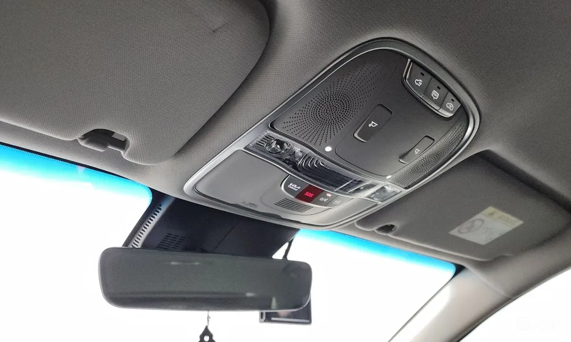 Фото 18 - Kia K9